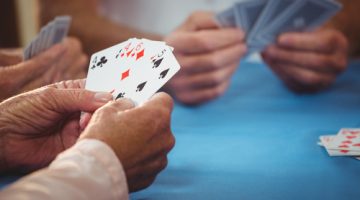 Ligeud kortspil regler og strateg